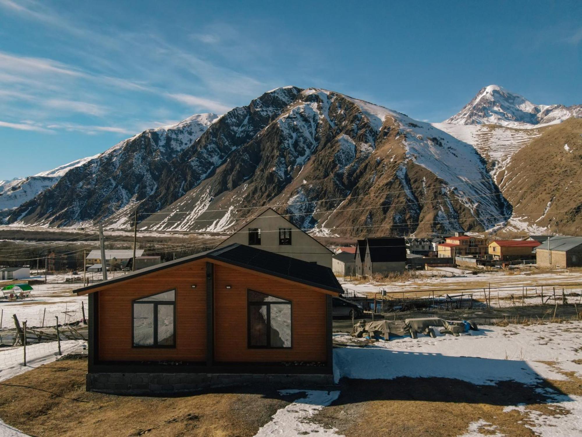 Same Cottage Kazbegi Eksteriør billede